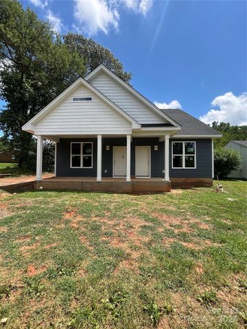 810 & 812 Lincoln Street E 810, Lincolnton, NC 28092