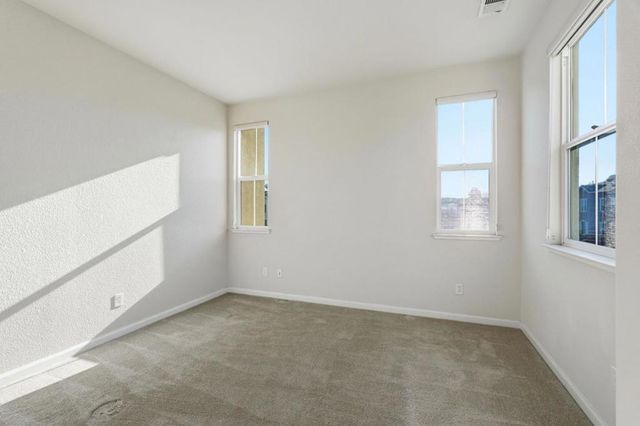 189 Bedford Loop, Mountain View, CA 94043