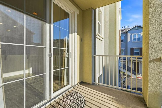 189 Bedford Loop, Mountain View, CA 94043