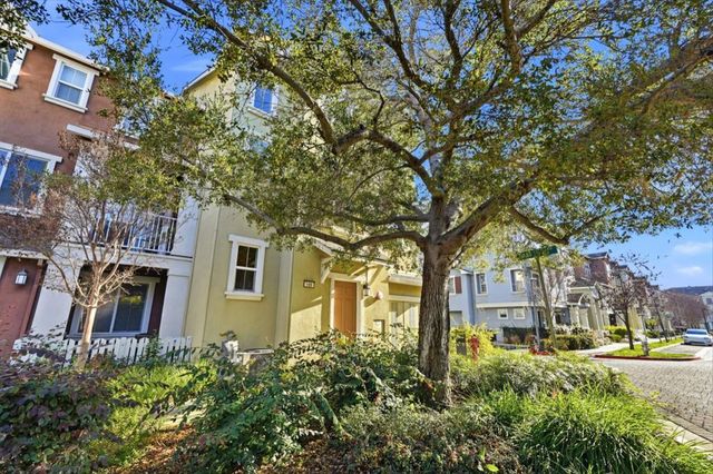 189 Bedford Loop, Mountain View, CA 94043