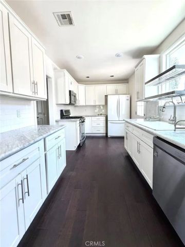 274 S Craig Avenue, Pasadena, CA 91107