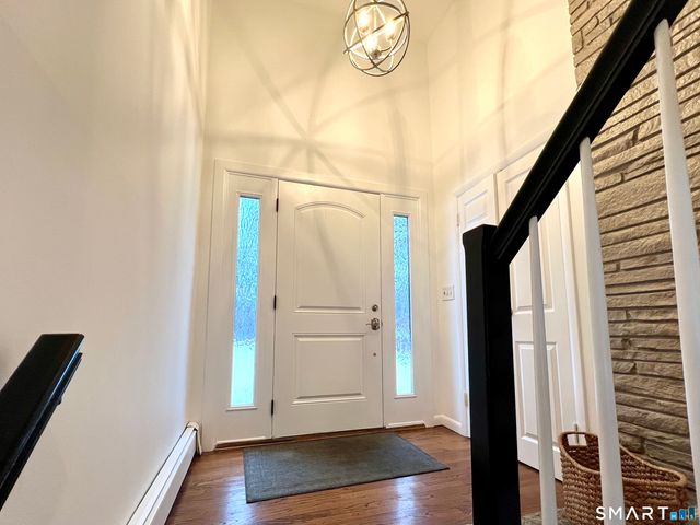 221 Catalpa Road, Wilton, CT 06897