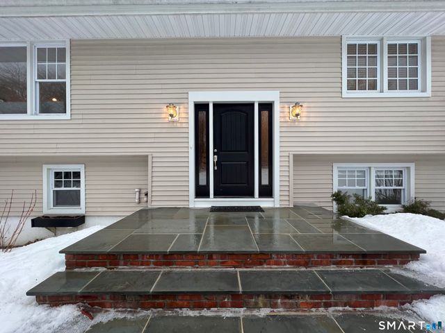 221 Catalpa Road, Wilton, CT 06897