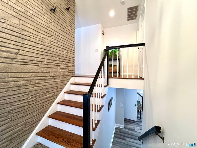 221 Catalpa Road, Wilton, CT 06897