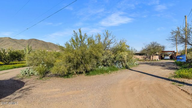 43612 N 3RD Avenue, New River, AZ 85087