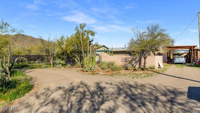43612 N 3RD Avenue, New River, AZ 85087