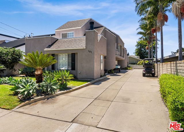 181 Cecil Place, Costa Mesa, CA 92627