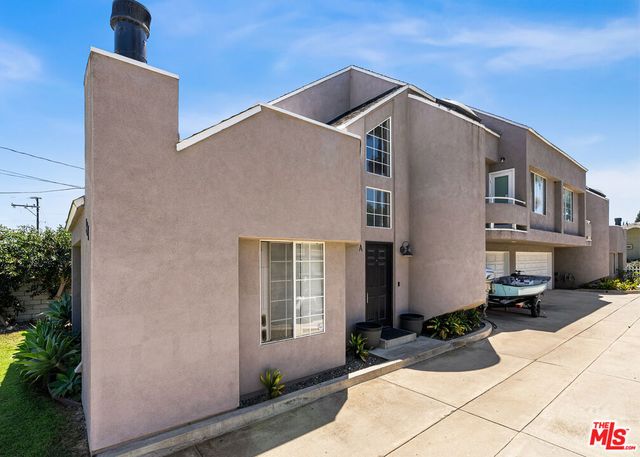 181 Cecil Place, Costa Mesa, CA 92627