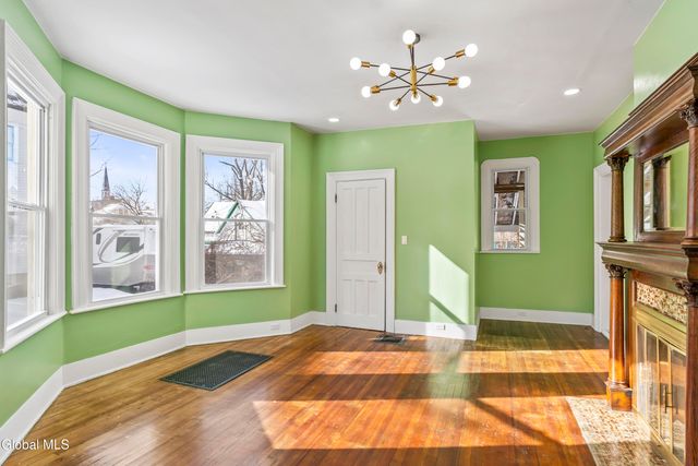 1027 Wendell Avenue, Schenectady, NY 12308