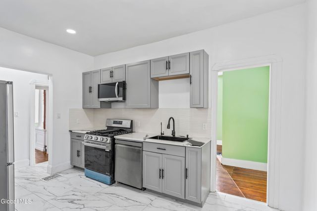 1027 Wendell Avenue, Schenectady, NY 12308