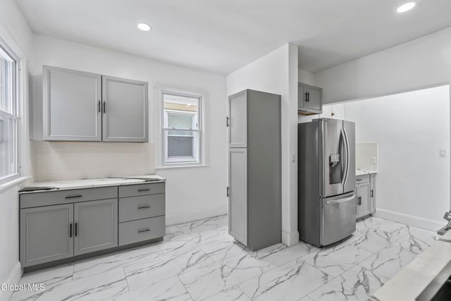 1027 Wendell Avenue, Schenectady, NY 12308