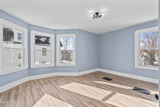 1027 Wendell Avenue, Schenectady, NY 12308