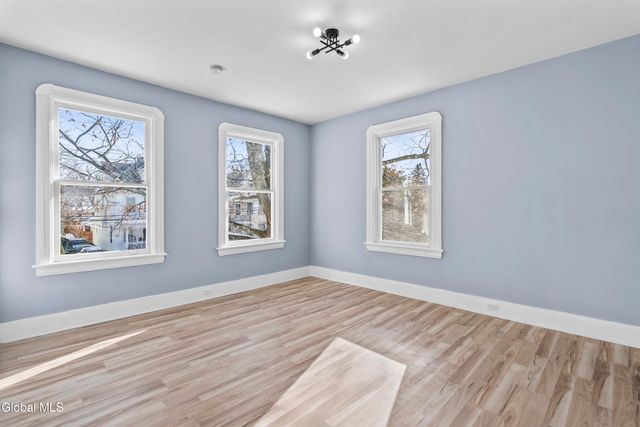 1027 Wendell Avenue, Schenectady, NY 12308