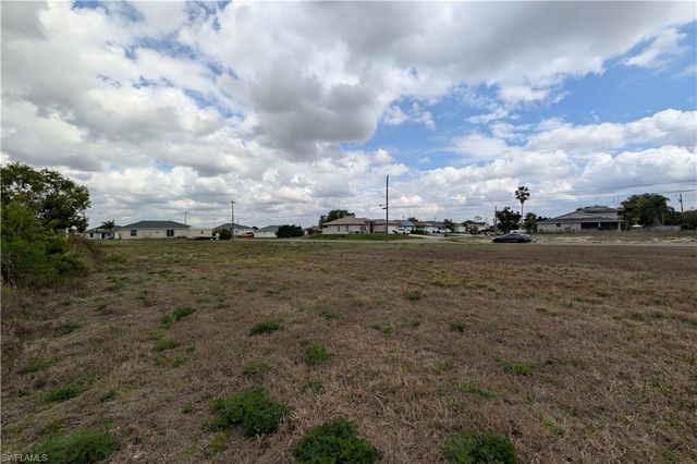 1426 NE 14th AVE, Cape Coral, FL 33909