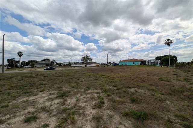 1426 NE 14th AVE, Cape Coral, FL 33909