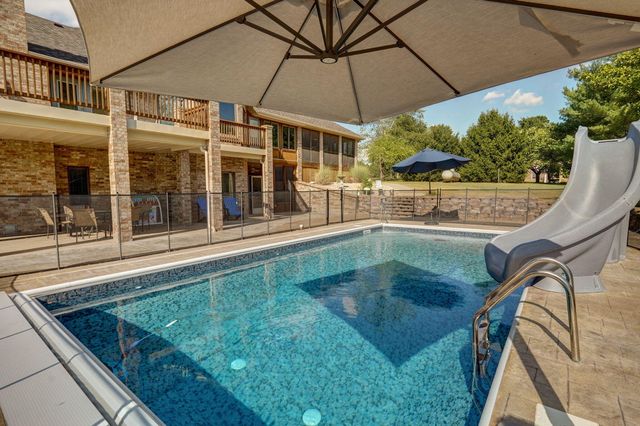 2750 W Bonita Street, Springfield, MO 65803