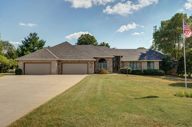2750 W Bonita Street, Springfield, MO 65803