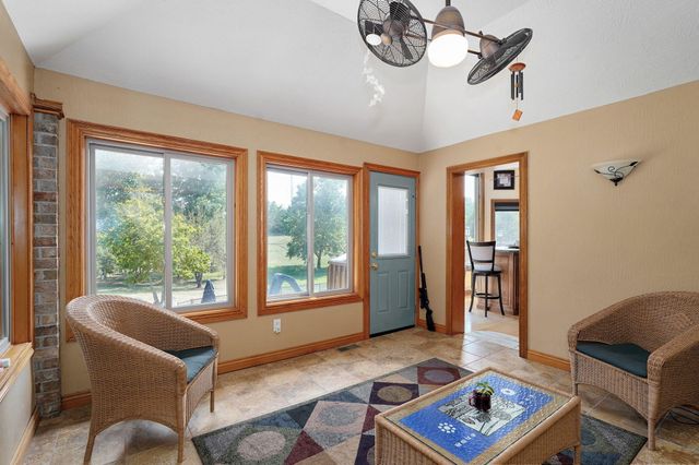 2750 W Bonita Street, Springfield, MO 65803