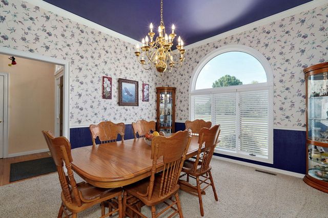 2750 W Bonita Street, Springfield, MO 65803