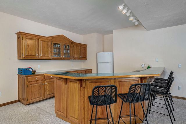 2750 W Bonita Street, Springfield, MO 65803