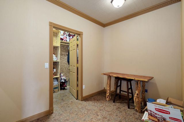 2750 W Bonita Street, Springfield, MO 65803