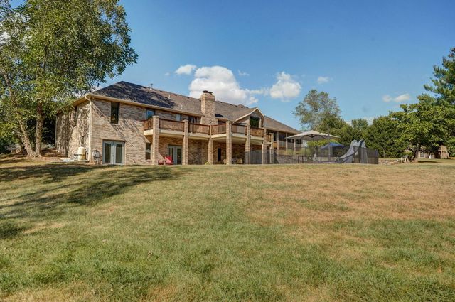 2750 W Bonita Street, Springfield, MO 65803