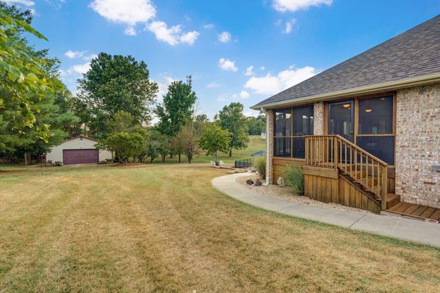 2750 W Bonita Street, Springfield, MO 65803