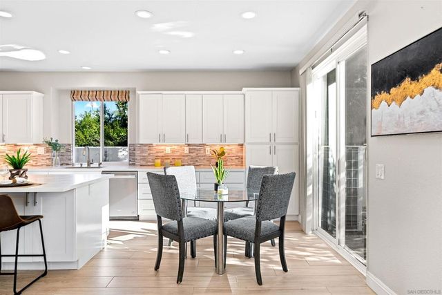 11243 Corte Isabelino, San Diego, CA 92130