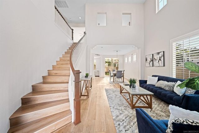 11243 Corte Isabelino, San Diego, CA 92130