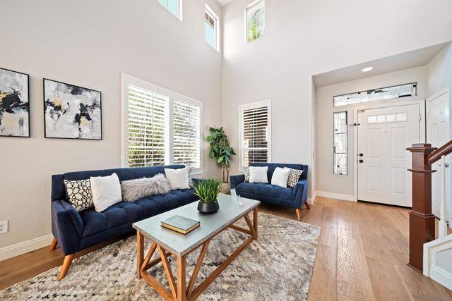 11243 Corte Isabelino, San Diego, CA 92130