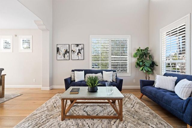 11243 Corte Isabelino, San Diego, CA 92130