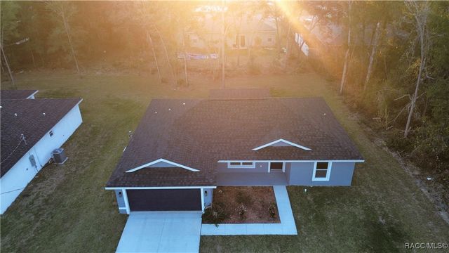 8792 N Sandree Drive, Citrus Springs, FL 34434