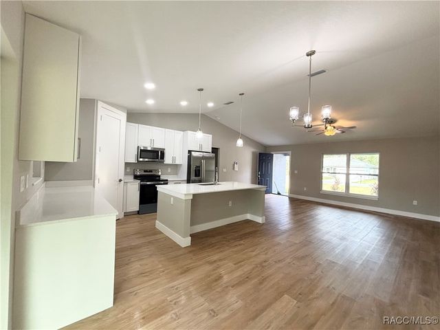 8792 N Sandree Drive, Citrus Springs, FL 34434