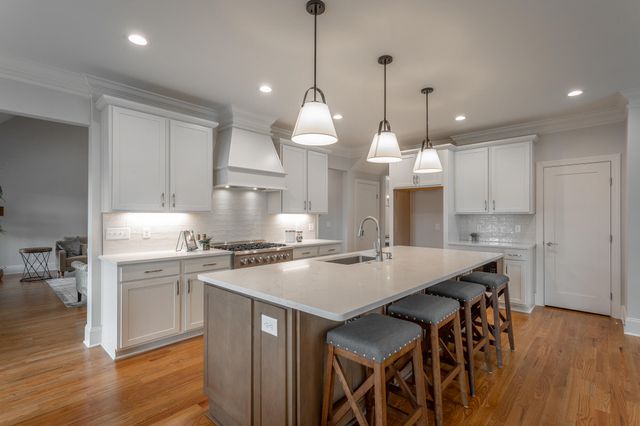 2212 Peterson Drive, Chattanooga, TN 37421