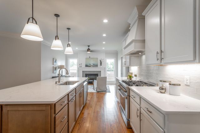 2212 Peterson Drive, Chattanooga, TN 37421