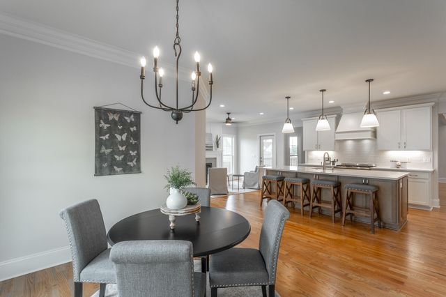 2212 Peterson Drive, Chattanooga, TN 37421