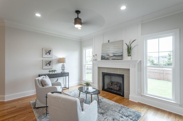 2212 Peterson Drive, Chattanooga, TN 37421