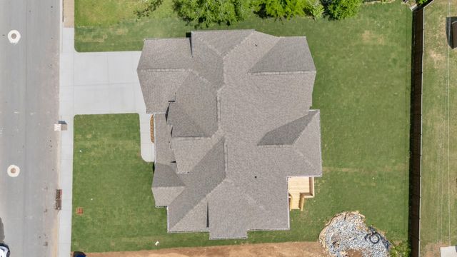 2212 Peterson Drive, Chattanooga, TN 37421