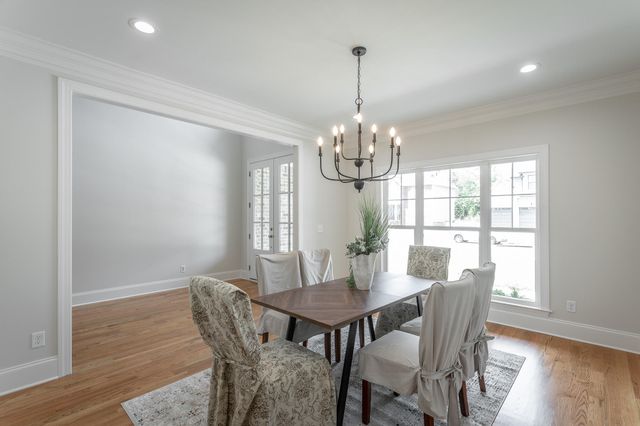 2212 Peterson Drive, Chattanooga, TN 37421