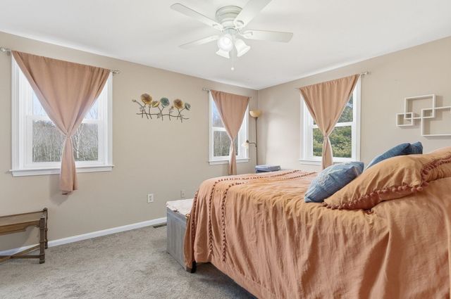 5 Valley Lane, Kingston, NH 03848