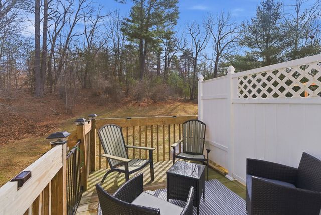 5 Valley Lane, Kingston, NH 03848