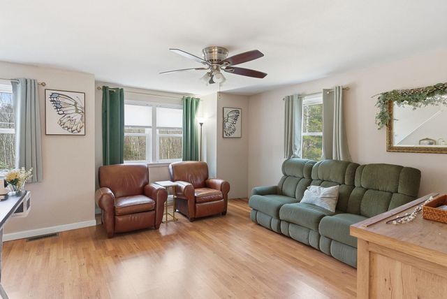 5 Valley Lane, Kingston, NH 03848