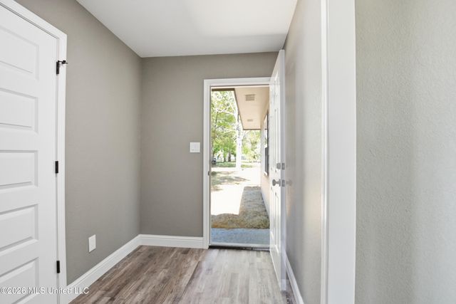 5131 Jefferson Avenue, Moss Point, MS 39563