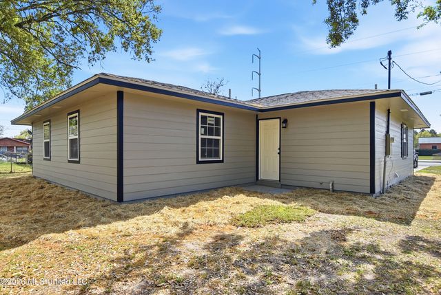 5131 Jefferson Avenue, Moss Point, MS 39563