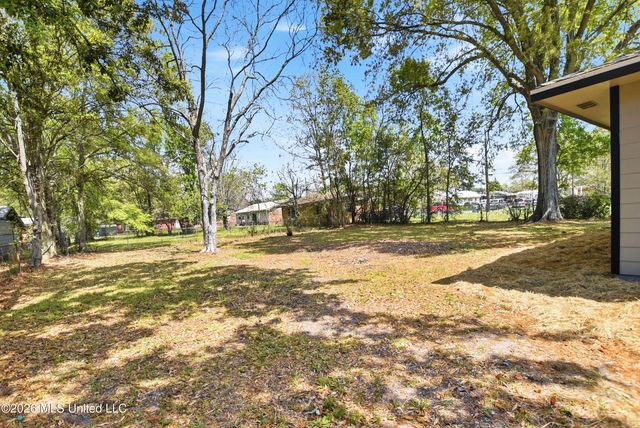 5131 Jefferson Avenue, Moss Point, MS 39563