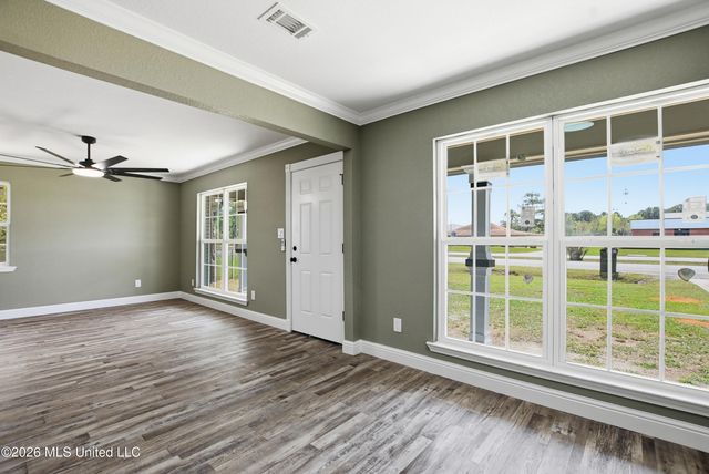 5131 Jefferson Avenue, Moss Point, MS 39563