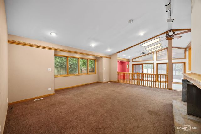 1325 E Lake Avenue, Glenview, IL 60025