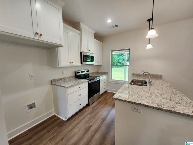 195 LECROY CIRCLE, Brent, AL 35034