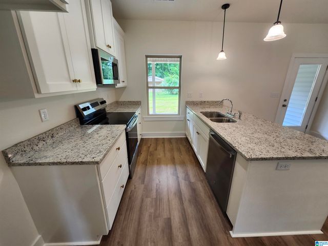 195 LECROY CIRCLE, Brent, AL 35034