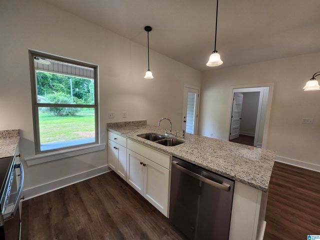 195 LECROY CIRCLE, Brent, AL 35034